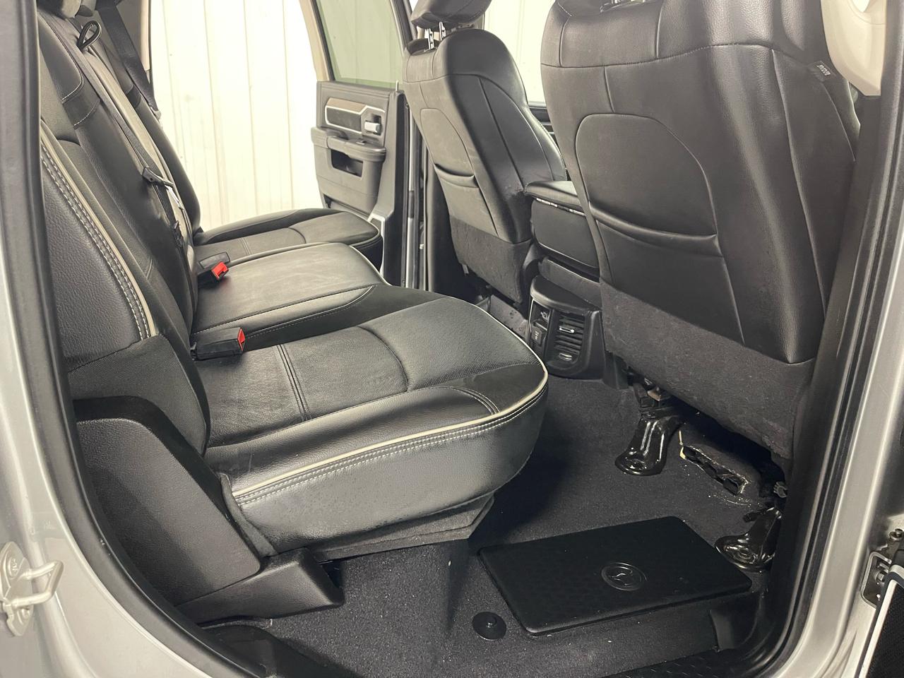 RAM 2500 Laramie 4x4 Crew Cab 6'4" Box 2024