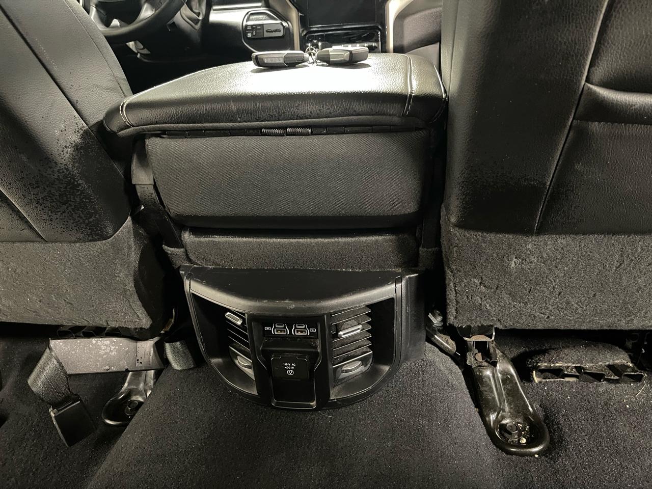 RAM 2500 Laramie 4x4 Crew Cab 6'4" Box 2024