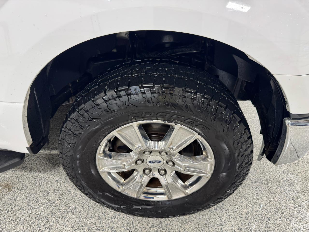 Ford F-150 4WD SuperCrew 145" XLT 2015