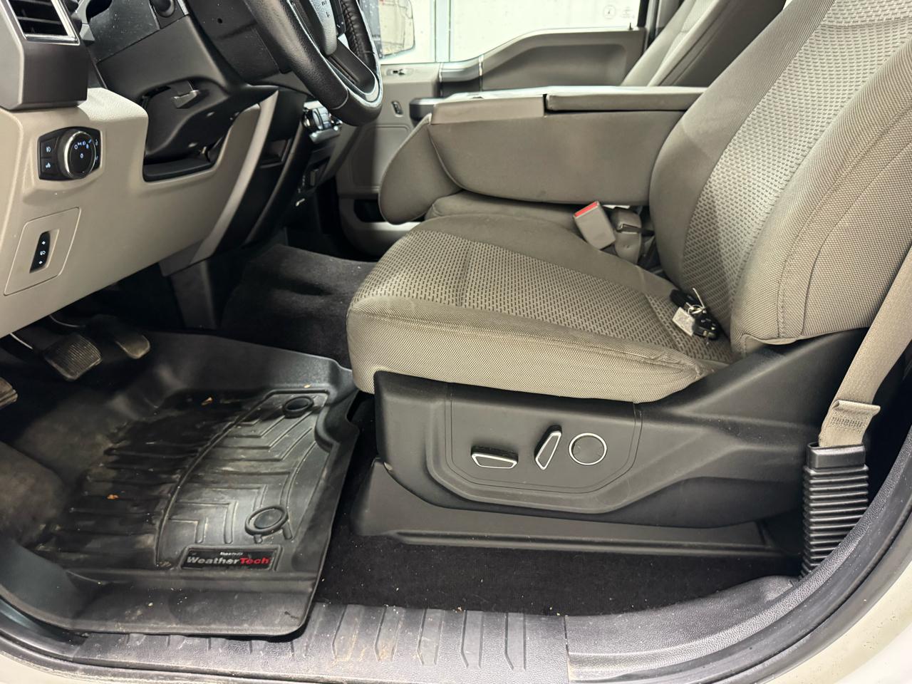 Ford F-150 4WD SuperCrew 145" XLT 2015