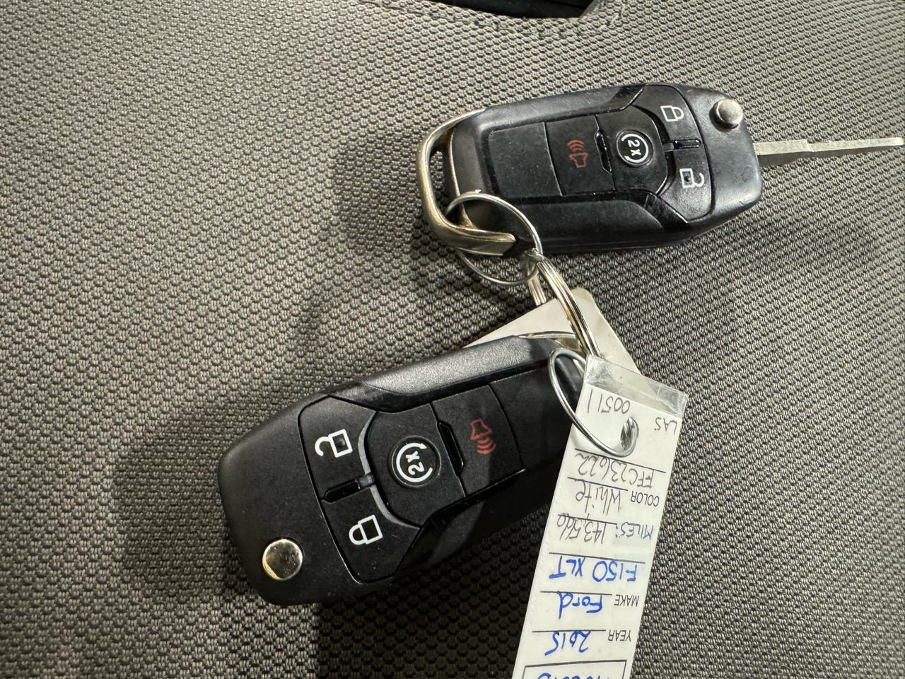 Ford F-150 4WD SuperCrew 145" XLT 2015