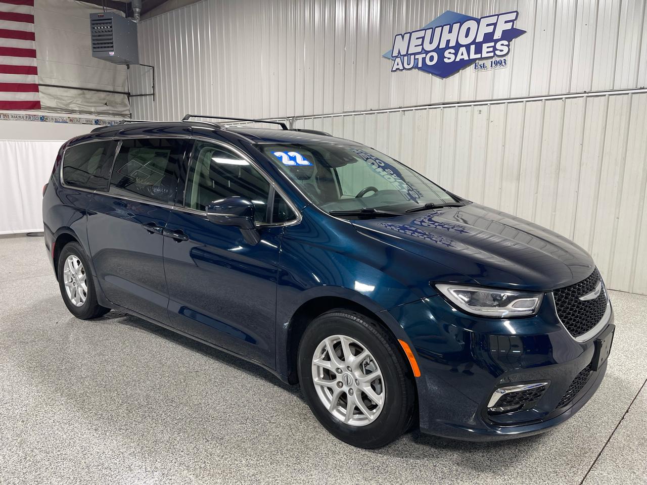Chrysler Pacifica Touring L FWD 2022