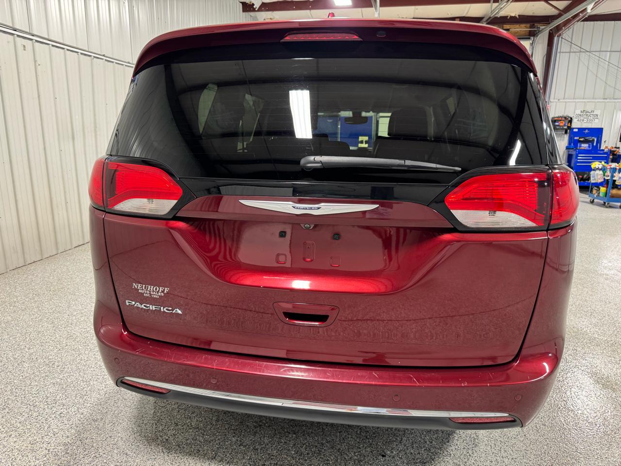 Chrysler Pacifica Touring L FWD 2019
