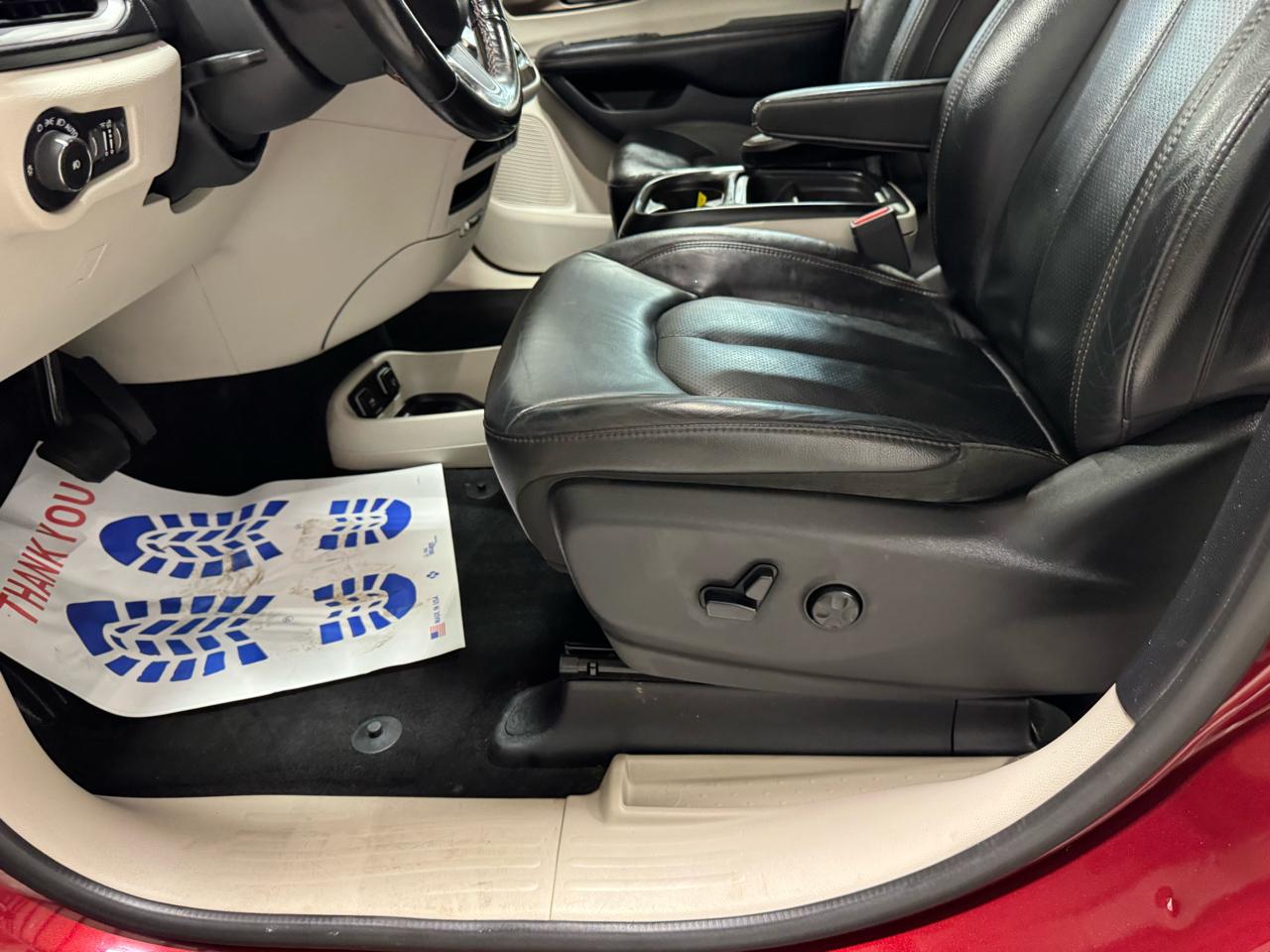 Chrysler Pacifica Touring L FWD 2019