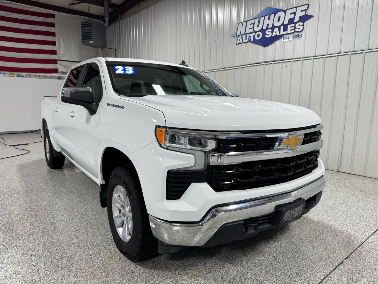 2023 Chevrolet Silverado 1500 4WD Crew Cab 147" LT w/1LT