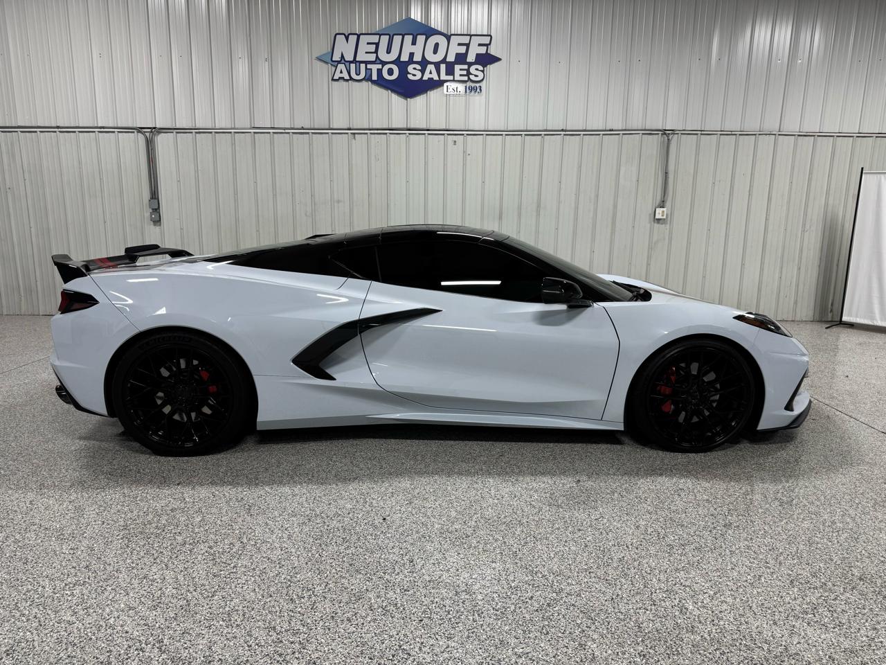 Chevrolet Corvette 2dr Stingray Cpe w/2LT 2021