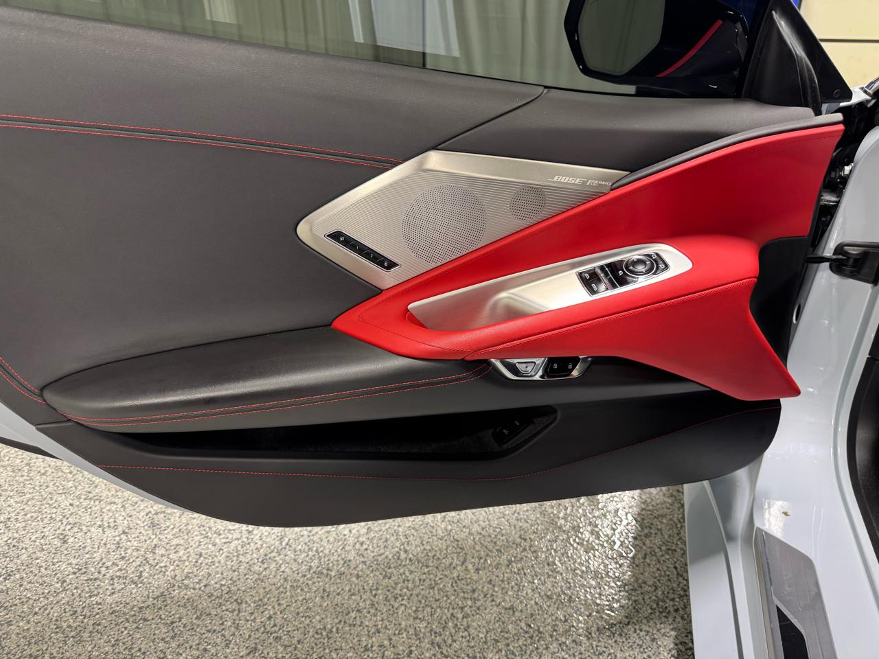 Chevrolet Corvette 2dr Stingray Cpe w/2LT 2021