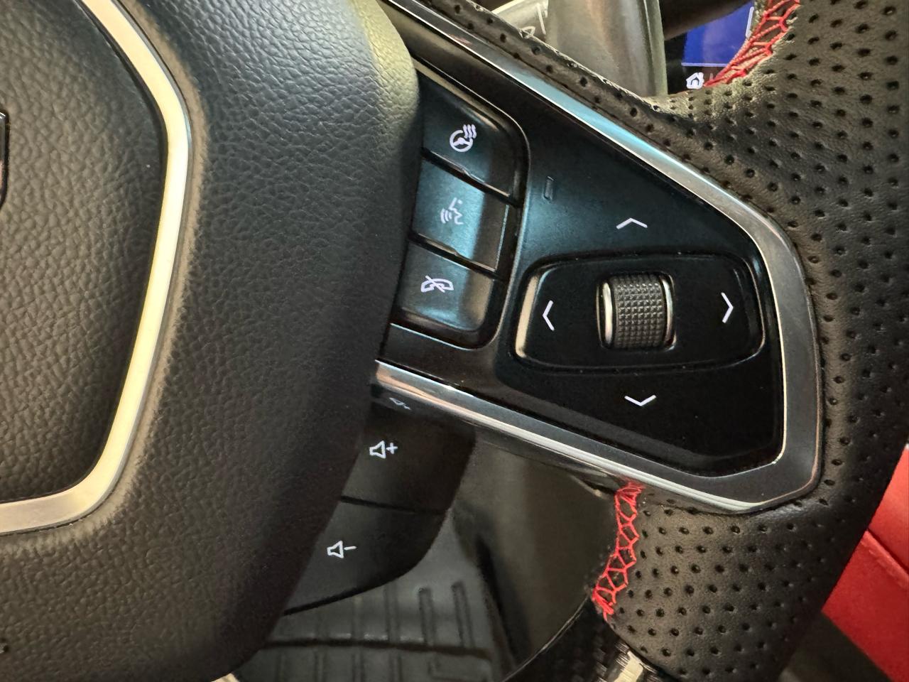 Chevrolet Corvette 2dr Stingray Cpe w/2LT 2021