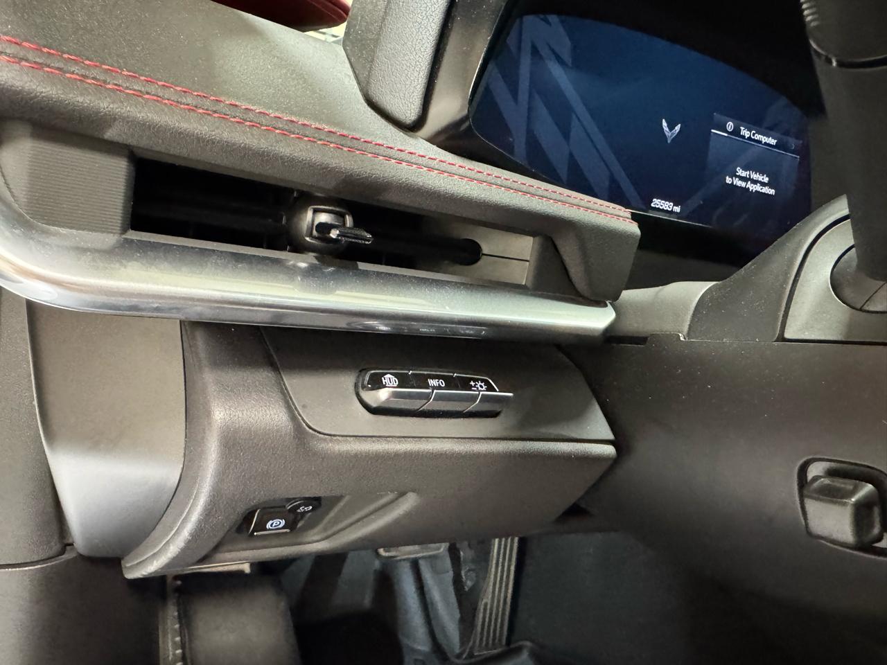 Chevrolet Corvette 2dr Stingray Cpe w/2LT 2021