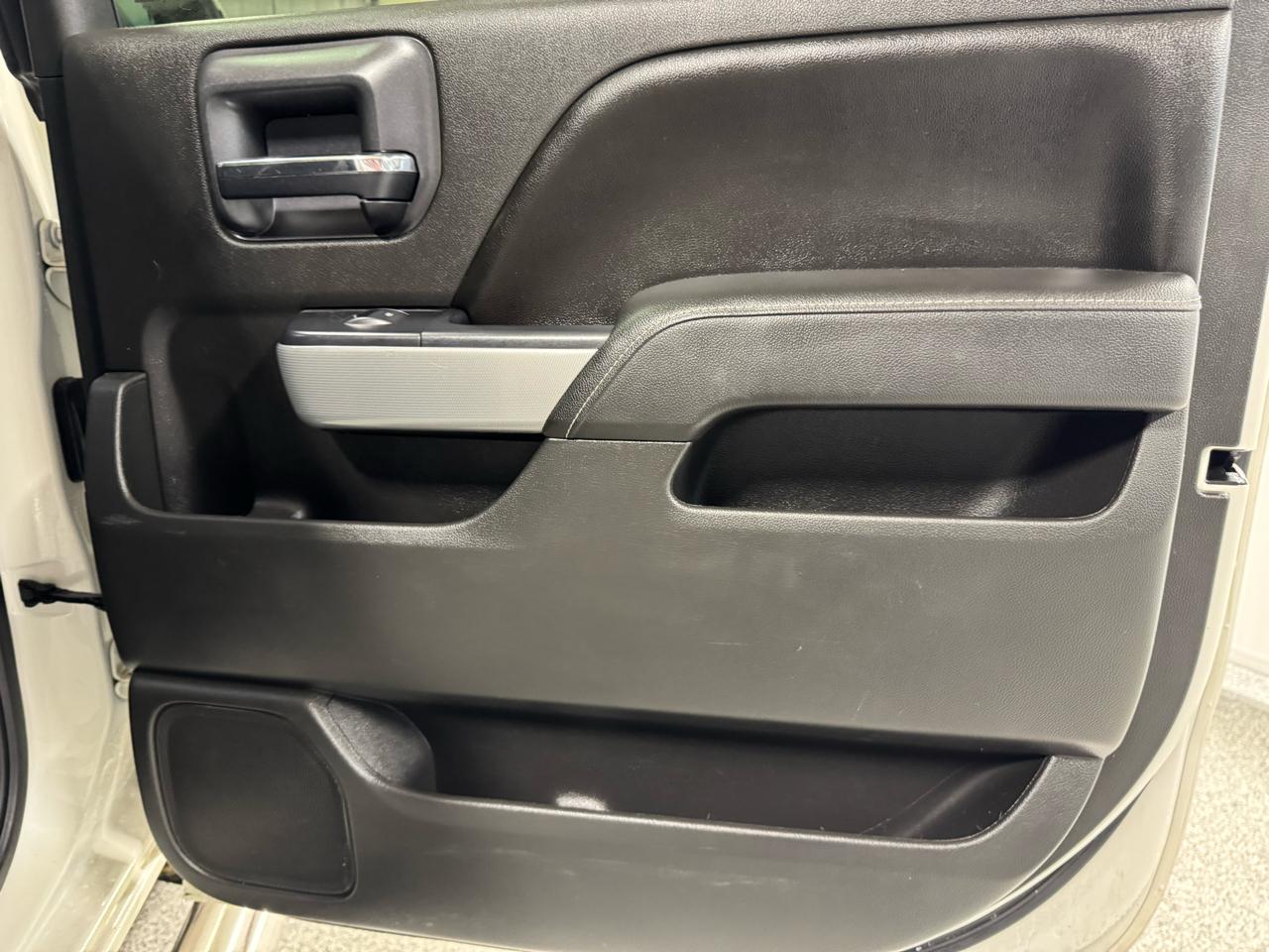 Chevrolet Silverado 1500 4WD Crew Cab 143.5" LTZ w/2LZ 2015