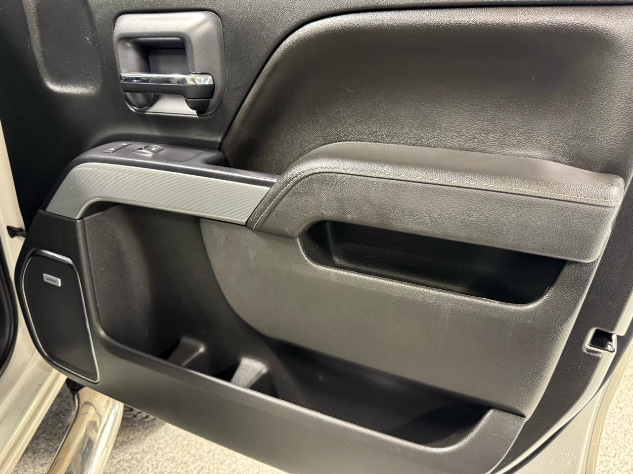 Chevrolet Silverado 1500 4WD Crew Cab 143.5" LTZ w/2LZ 2015