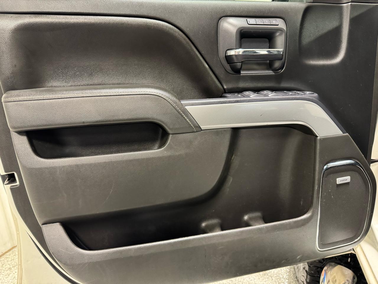 Chevrolet Silverado 1500 4WD Crew Cab 143.5" LTZ w/2LZ 2015