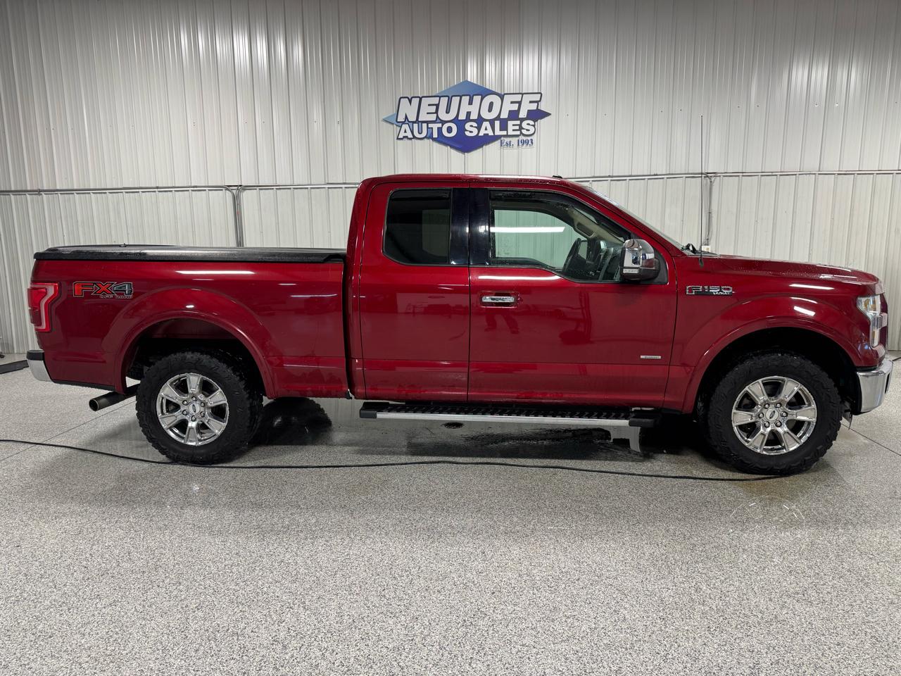 2015 Ford F-150 4WD SuperCab 145" Lariat