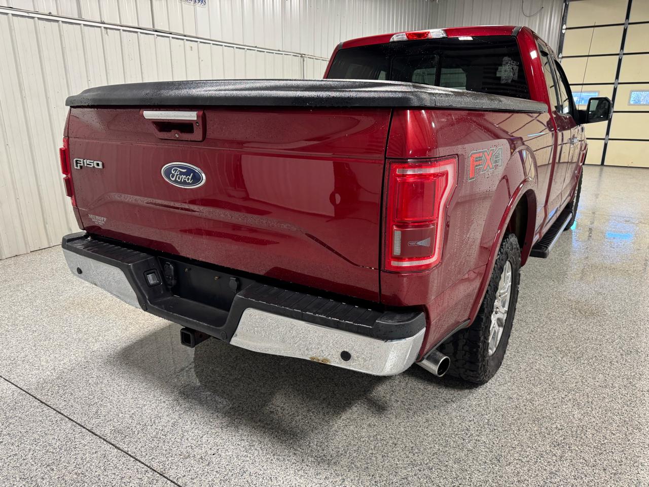 Ford F-150 4WD SuperCab 145" Lariat 2015