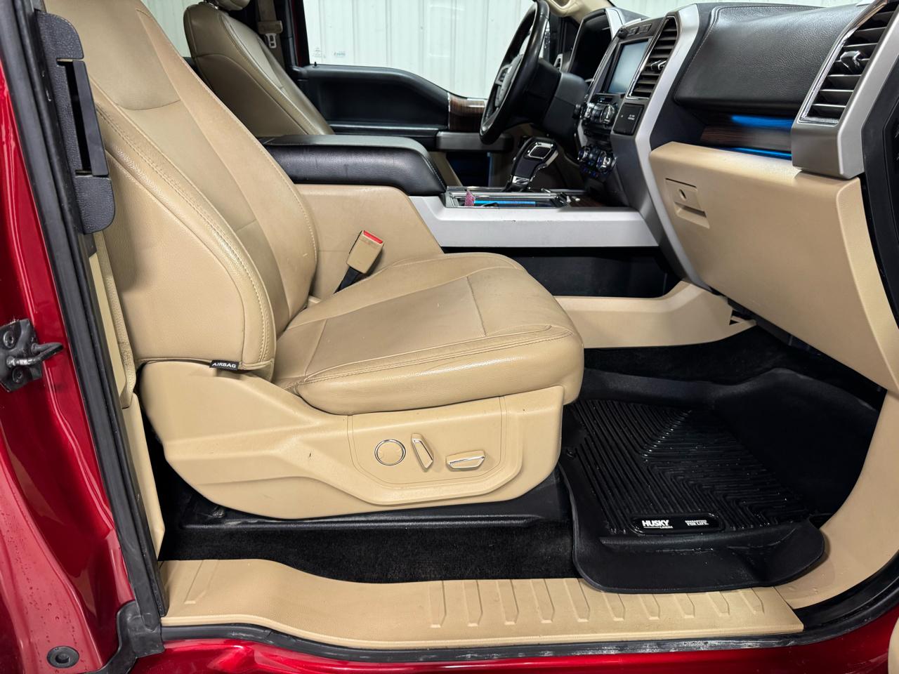 Ford F-150 4WD SuperCab 145" Lariat 2015