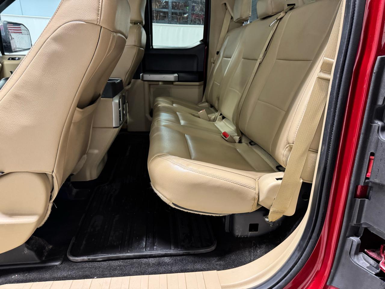 Ford F-150 4WD SuperCab 145" Lariat 2015