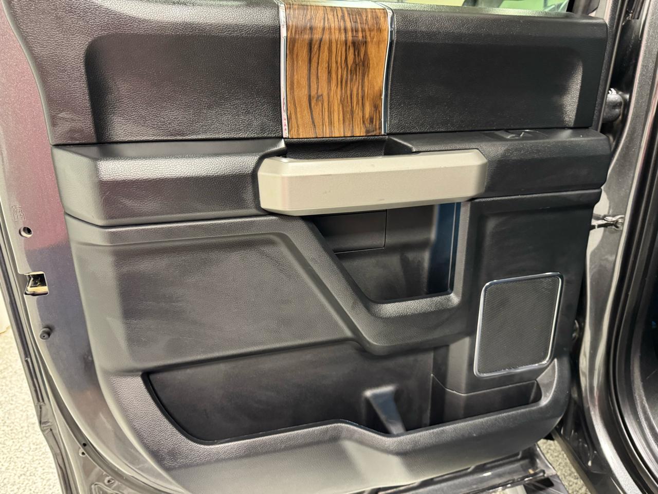 Ford F-150 Lariat 4WD SuperCrew 5.5' Box 2018