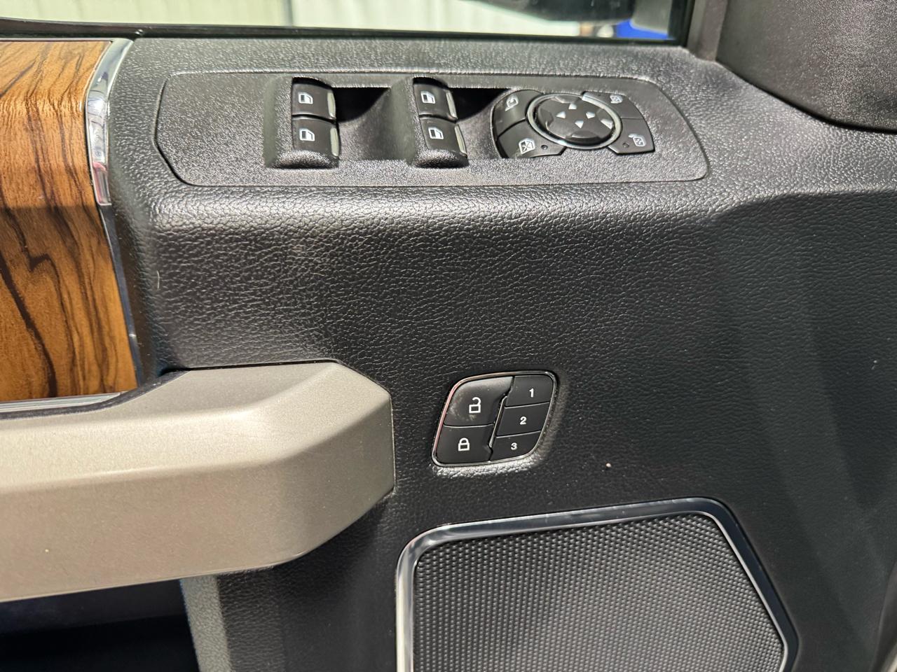 Ford F-150 Lariat 4WD SuperCrew 5.5' Box 2018