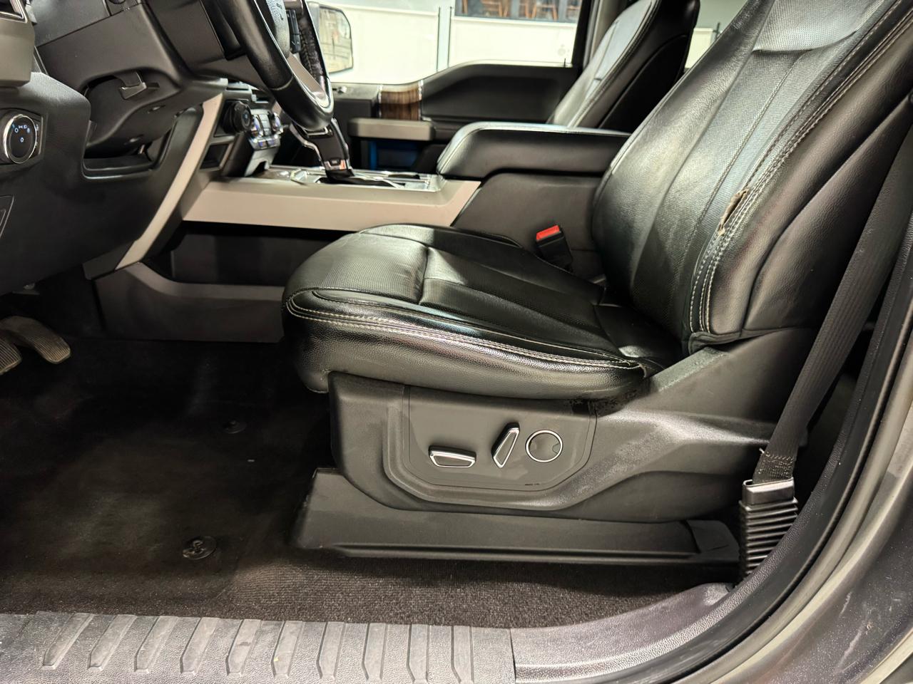 Ford F-150 Lariat 4WD SuperCrew 5.5' Box 2018