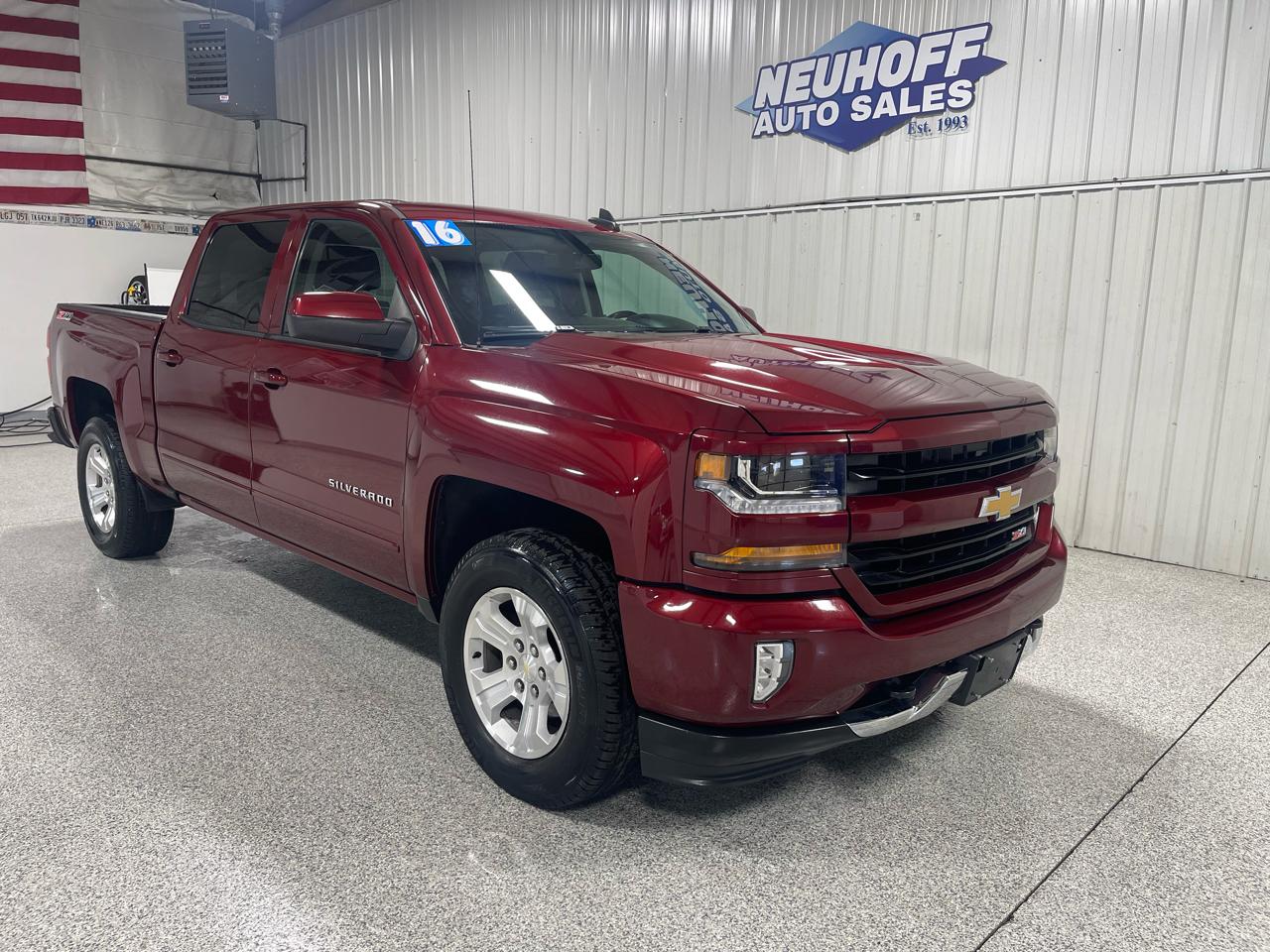 Chevrolet Silverado 1500 4WD Crew Cab 143.5" LT w/2LT 2016