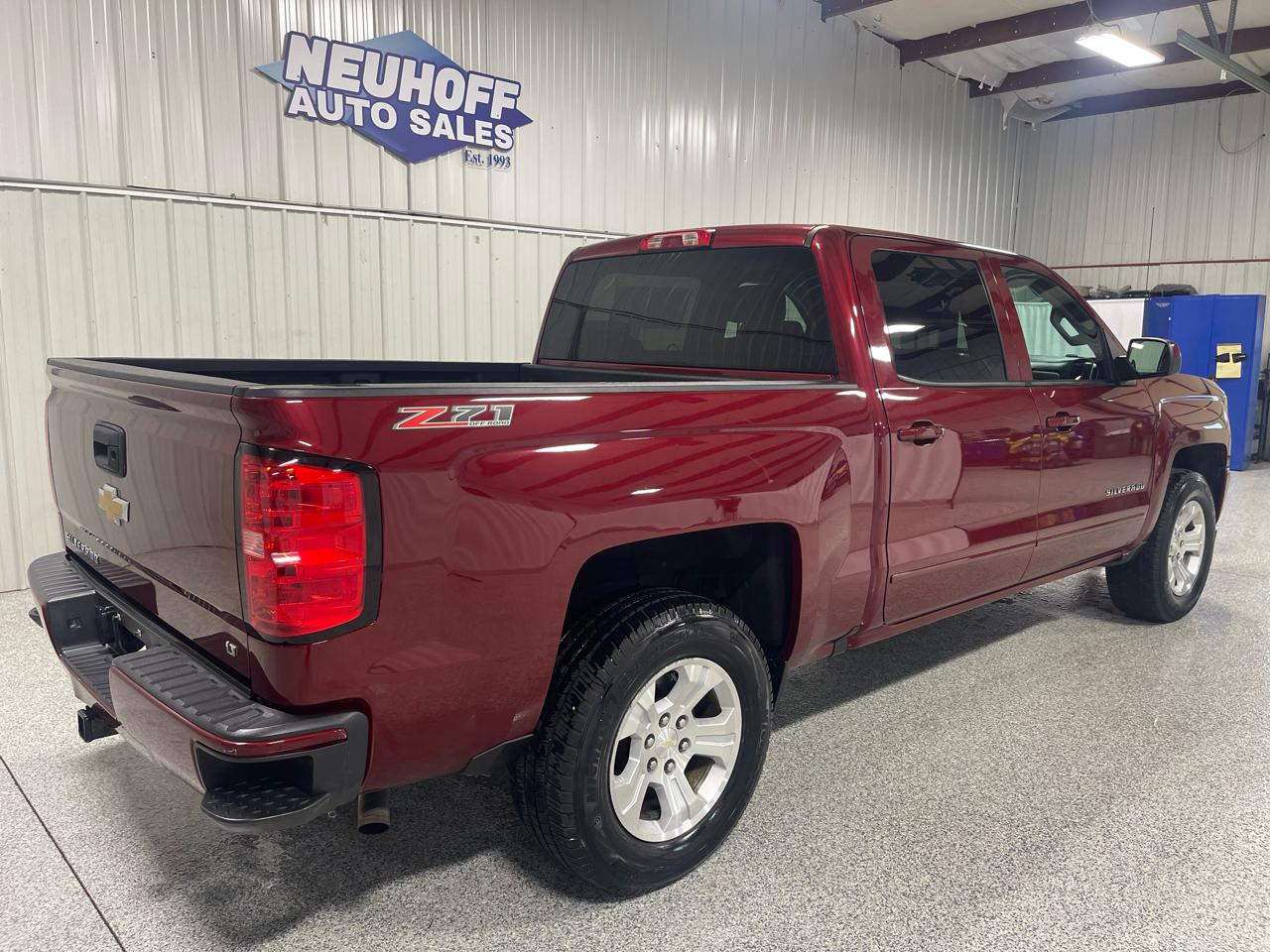 Chevrolet Silverado 1500 4WD Crew Cab 143.5" LT w/2LT 2016