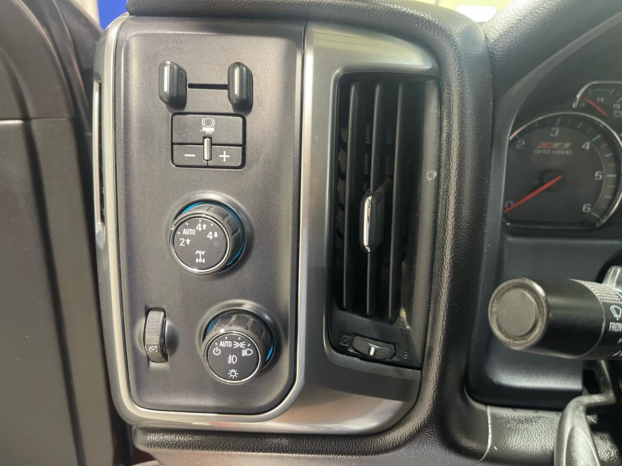 Chevrolet Silverado 1500 4WD Crew Cab 143.5" LT w/2LT 2016