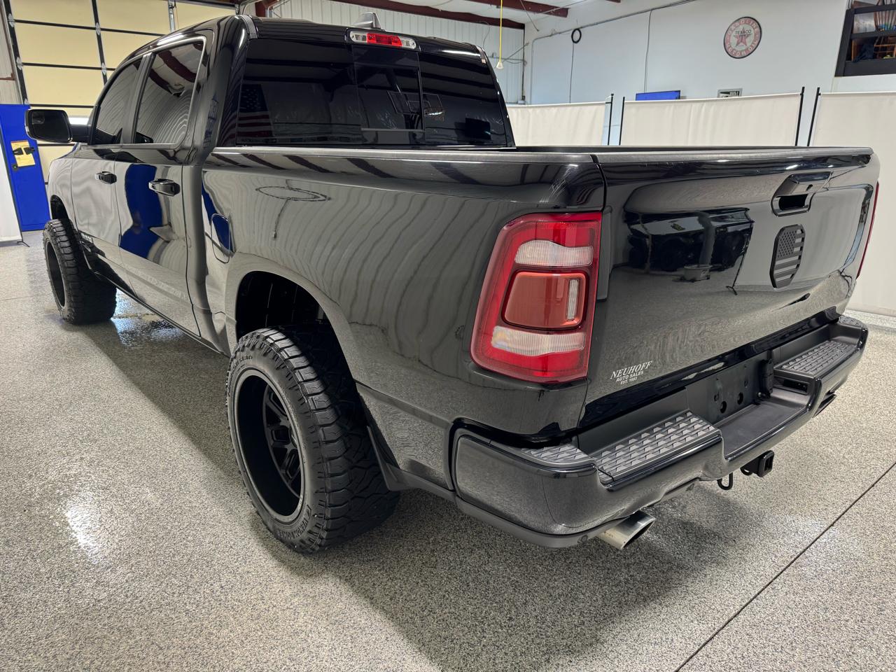 RAM 1500 Big Horn/Lone Star 4x4 Crew Cab 5'7" Box 2019