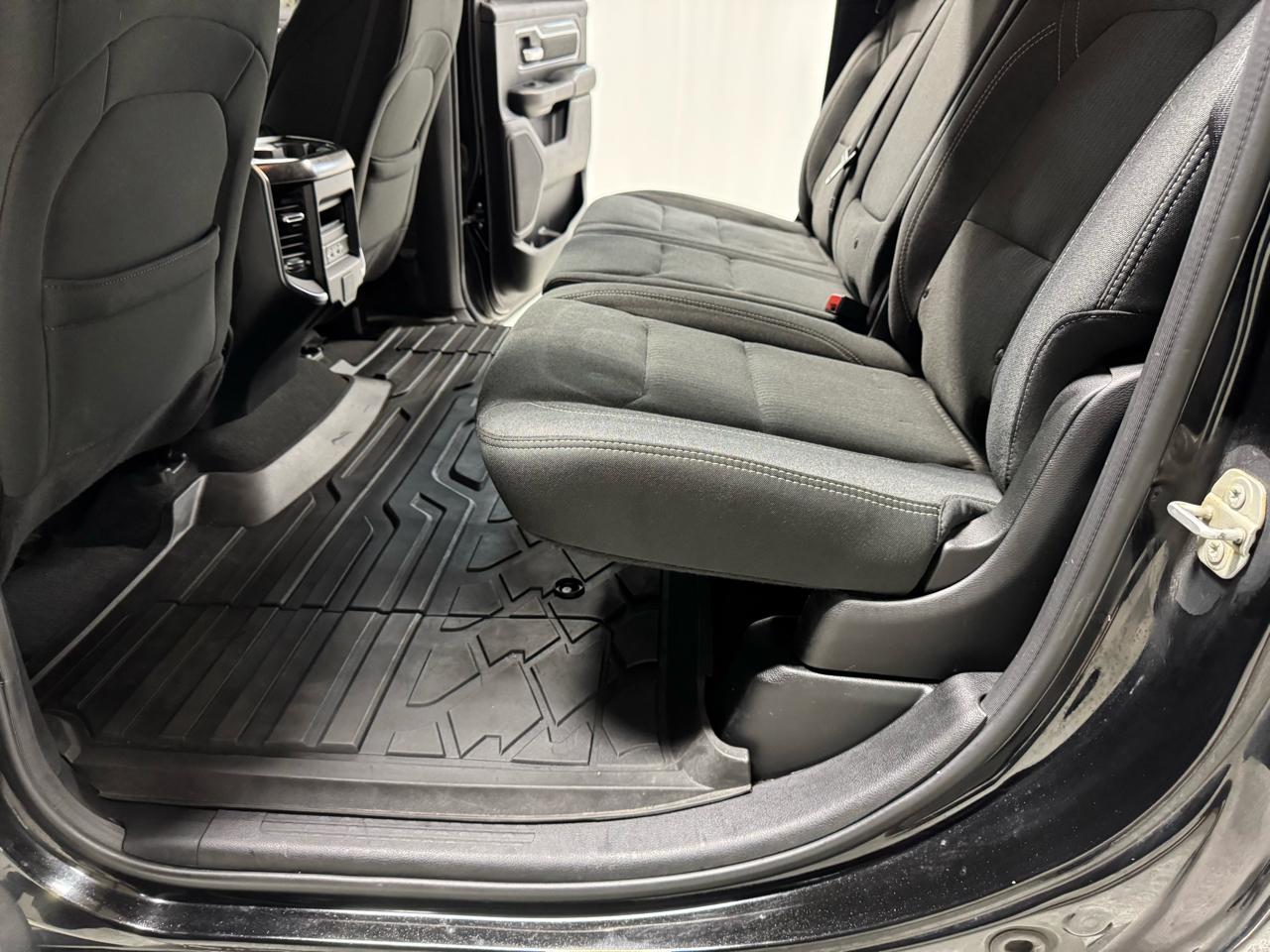 RAM 1500 Big Horn/Lone Star 4x4 Crew Cab 5'7" Box 2019