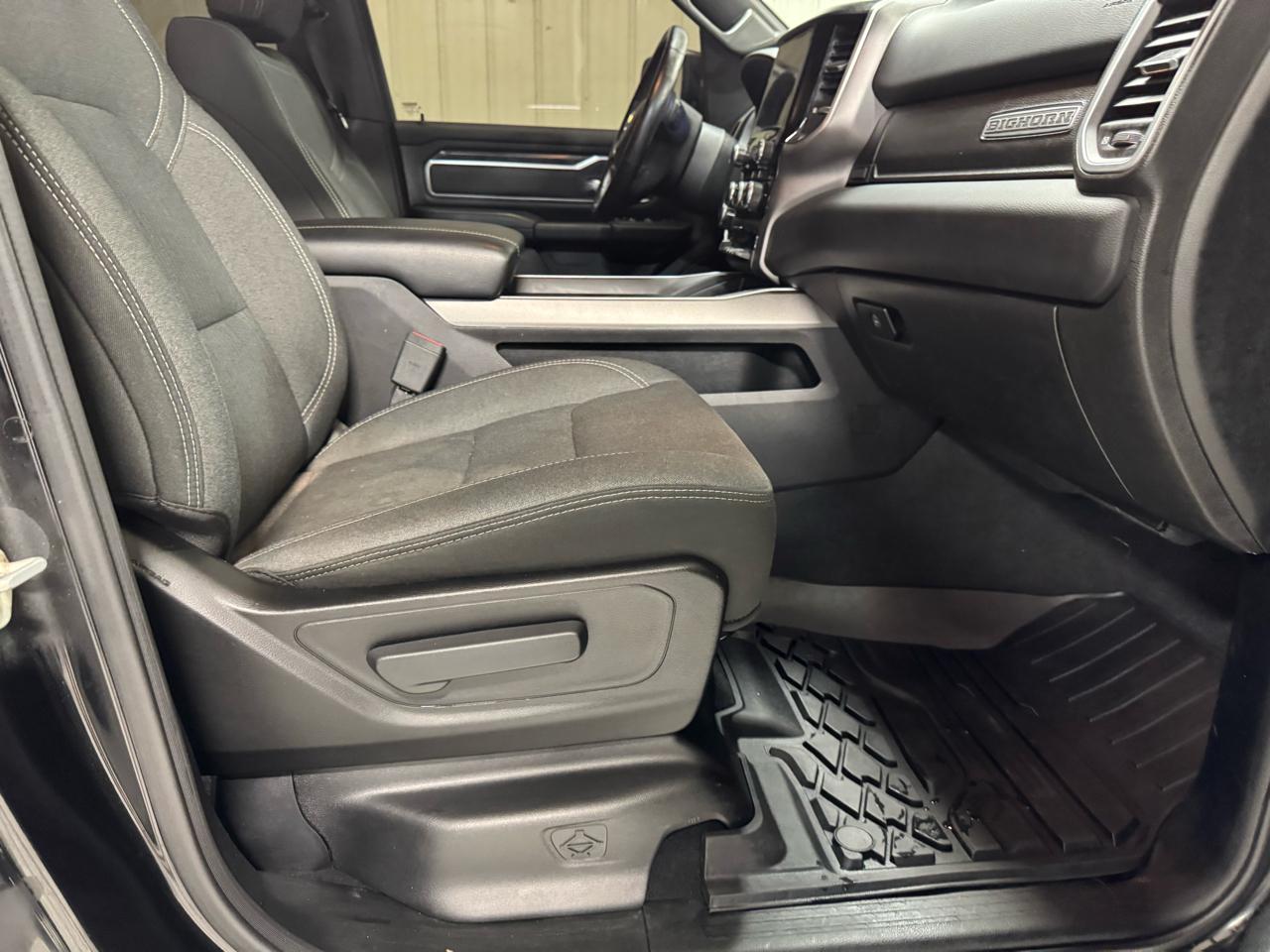 RAM 1500 Big Horn/Lone Star 4x4 Crew Cab 5'7" Box 2019