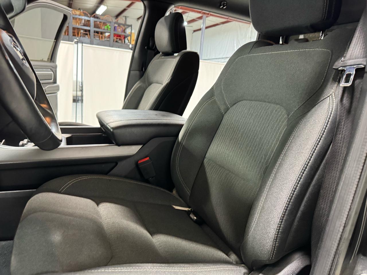 RAM 1500 Big Horn/Lone Star 4x4 Crew Cab 5'7" Box 2019