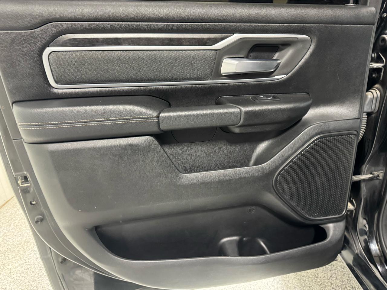 RAM 1500 Big Horn/Lone Star 4x4 Crew Cab 5'7" Box 2019