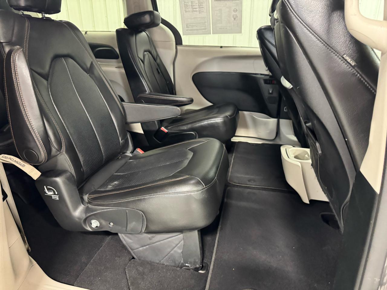 Chrysler Pacifica Touring L Plus FWD 2018