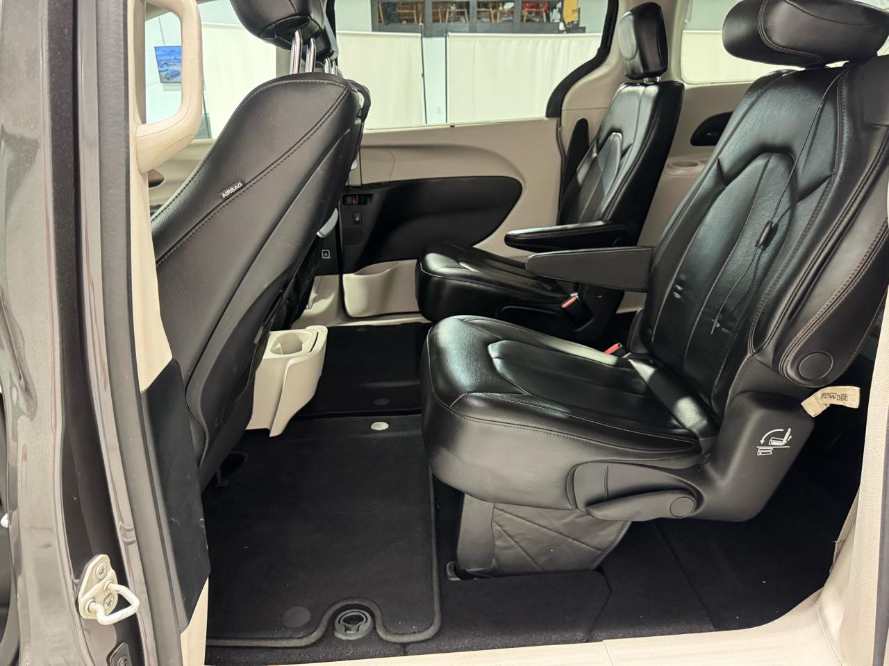 Chrysler Pacifica Touring L Plus FWD 2018