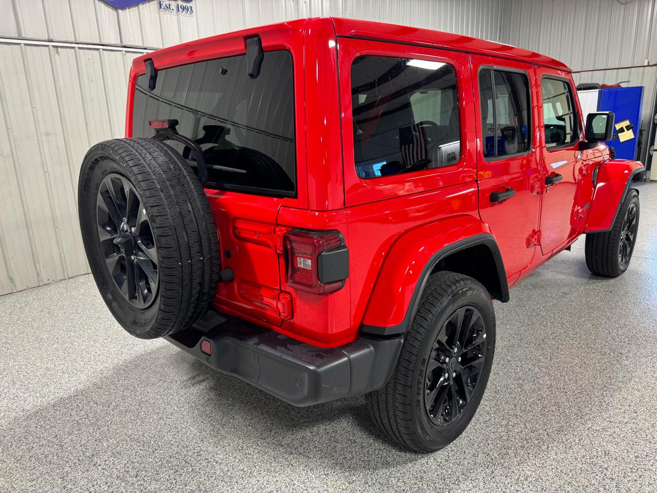 Jeep Wrangler 4xe Sahara 4x4 2025