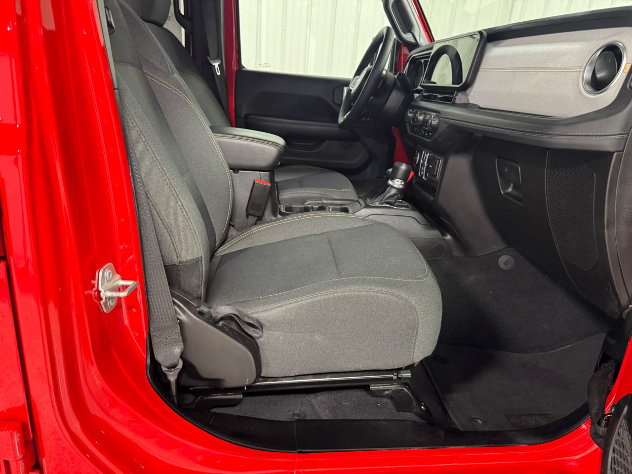 Jeep Wrangler 4xe Sahara 4x4 2025