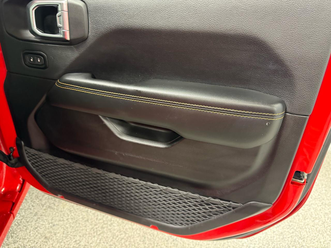 Jeep Wrangler 4xe Sahara 4x4 2025