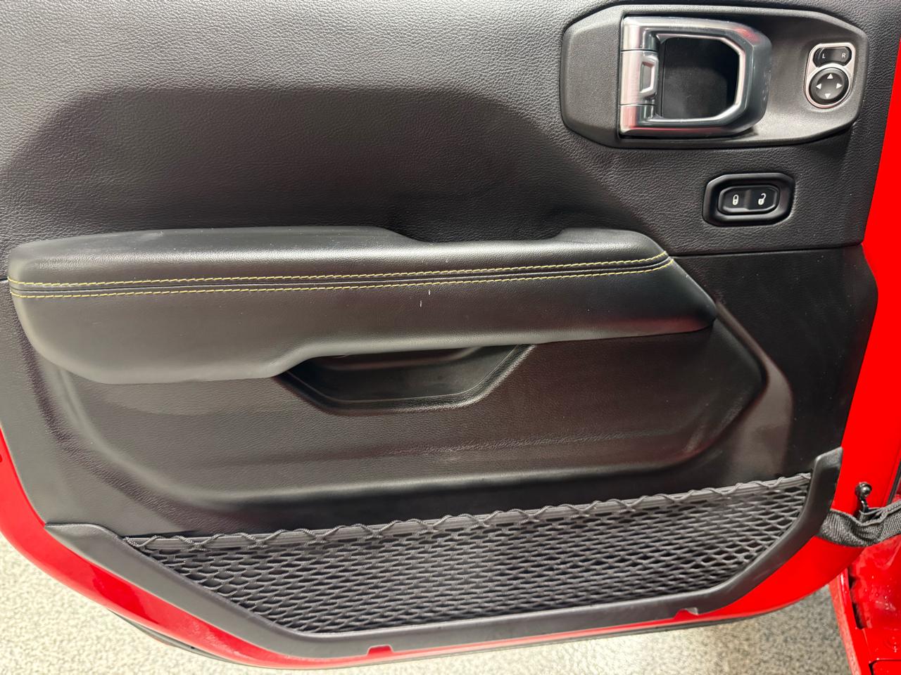 Jeep Wrangler 4xe Sahara 4x4 2025