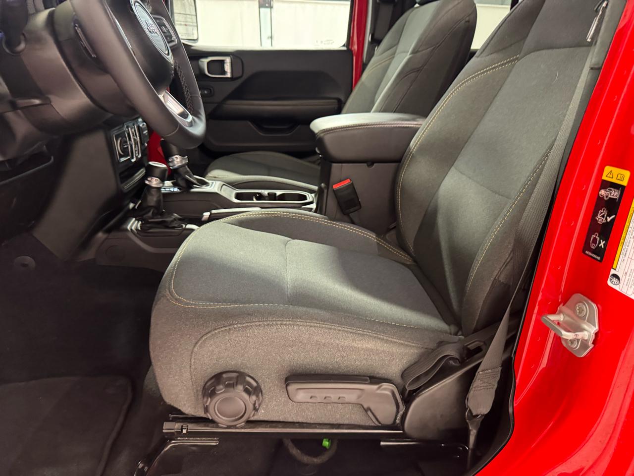 Jeep Wrangler 4xe Sahara 4x4 2025