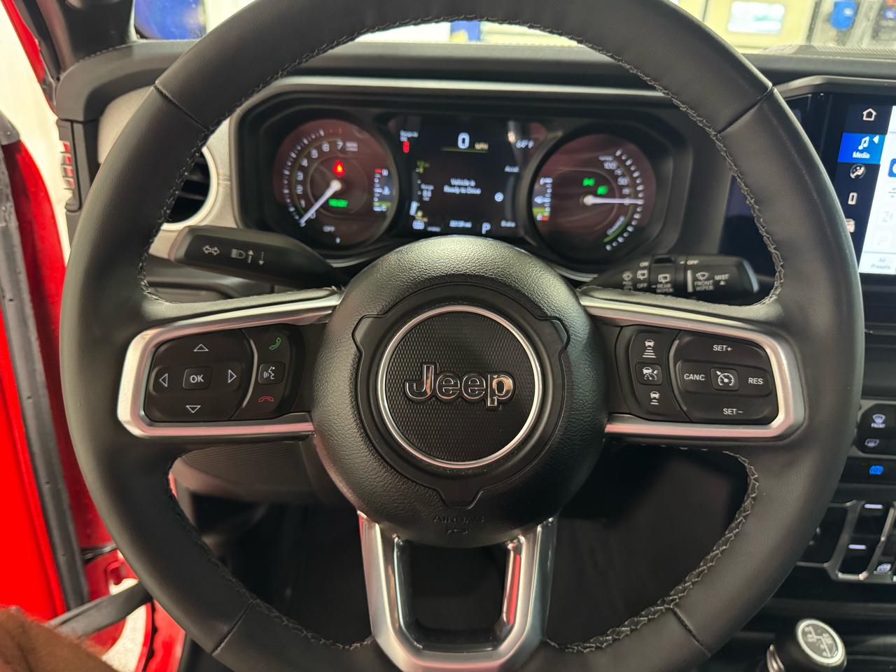 Jeep Wrangler 4xe Sahara 4x4 2025