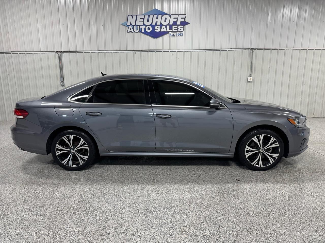 2022 Volkswagen Passat 2.0T SE Auto
