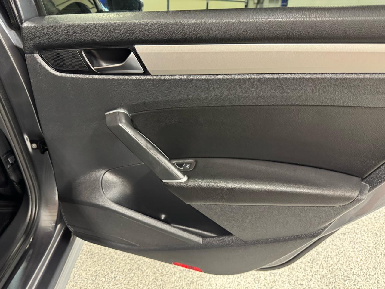 Volkswagen Passat 2.0T SE Auto 2022