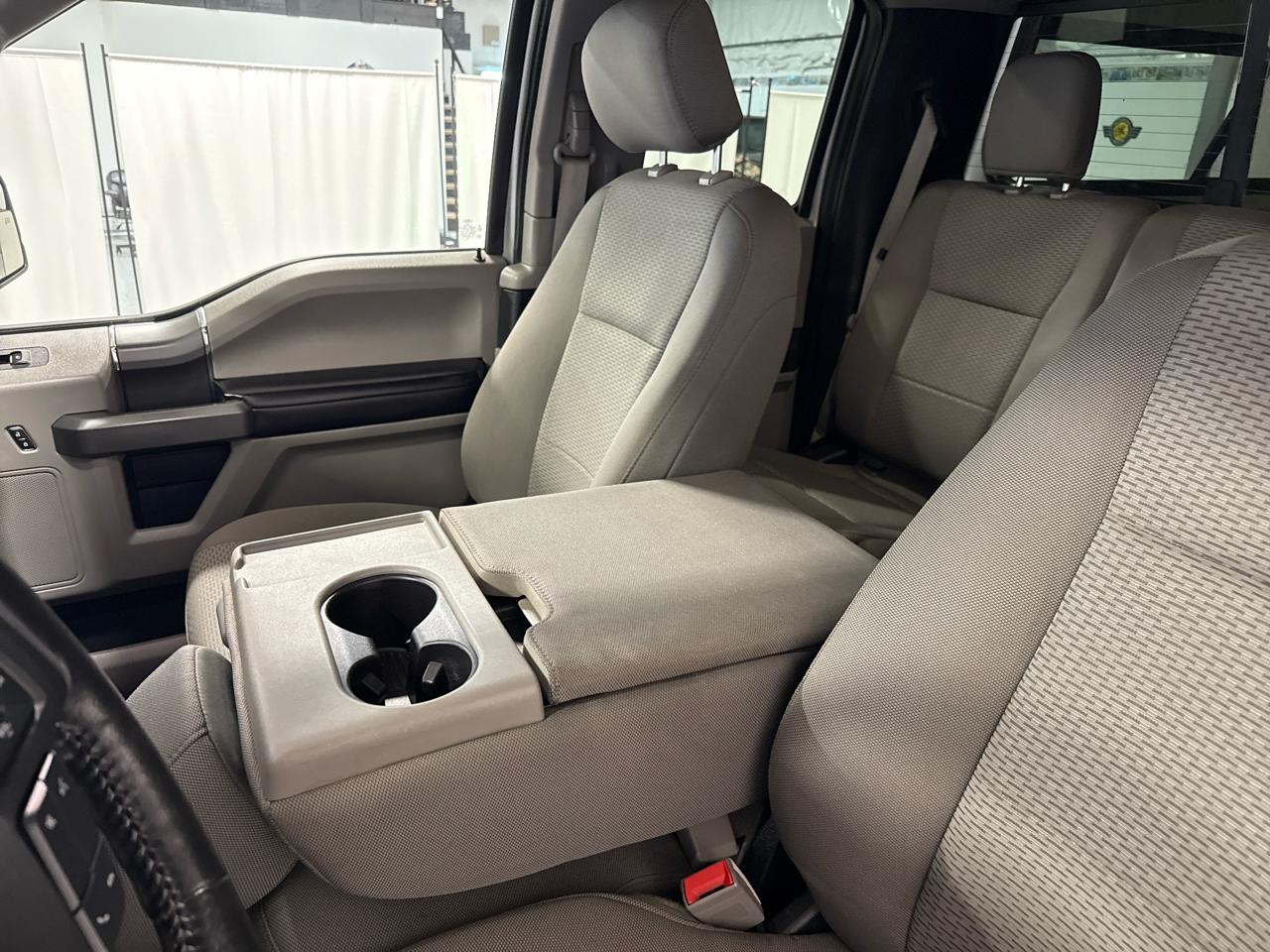 Ford F-150 Supercab 139" 4WD XLT 2018