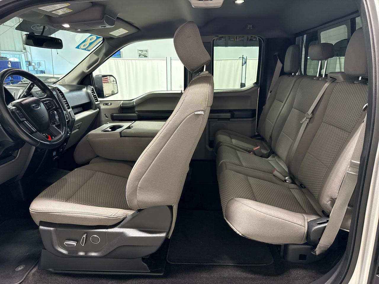 Ford F-150 Supercab 139" 4WD XLT 2018