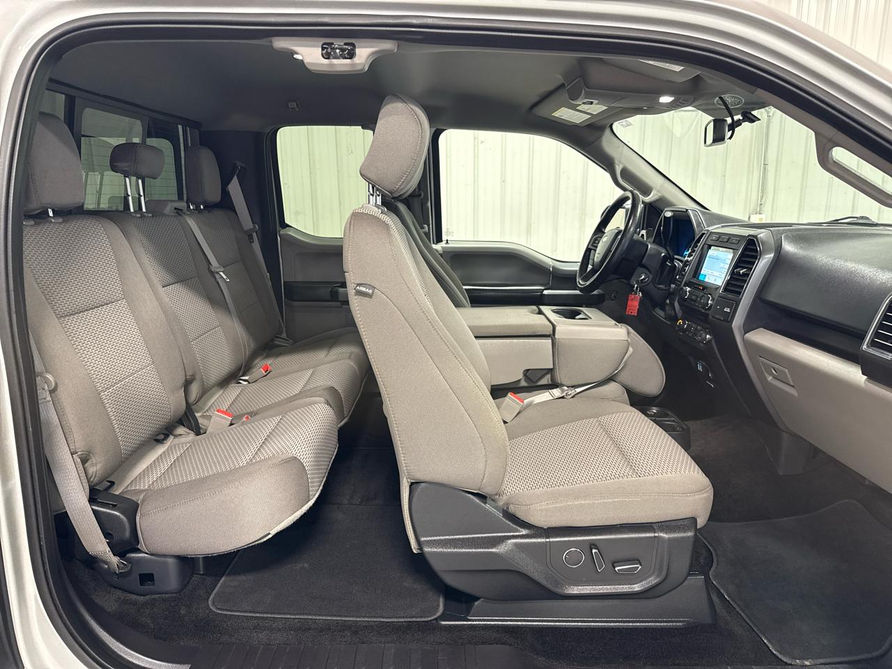 Ford F-150 Supercab 139" 4WD XLT 2018