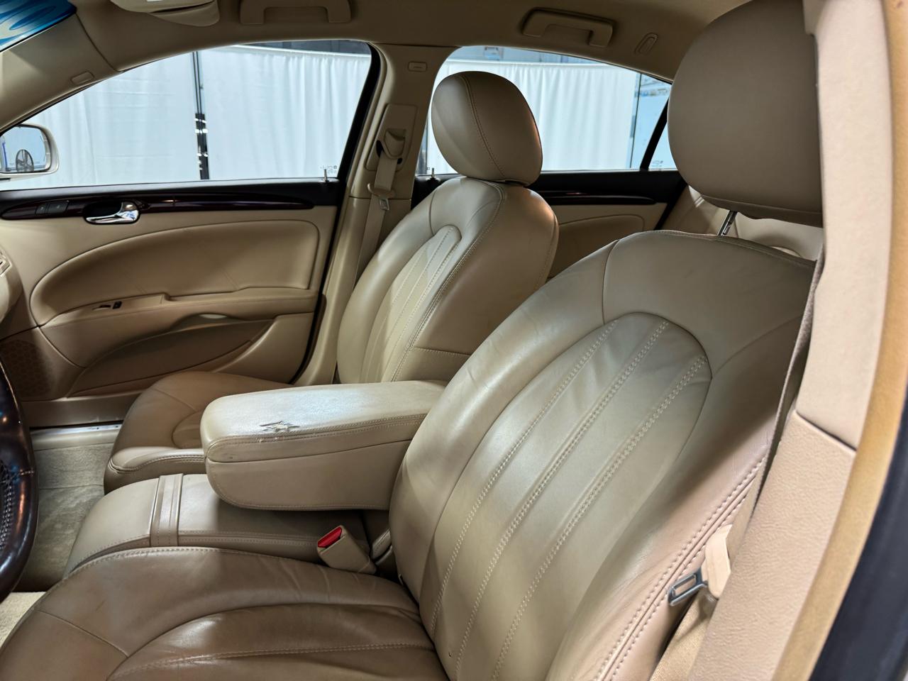 Buick Lucerne 4dr Sdn CXL 2009