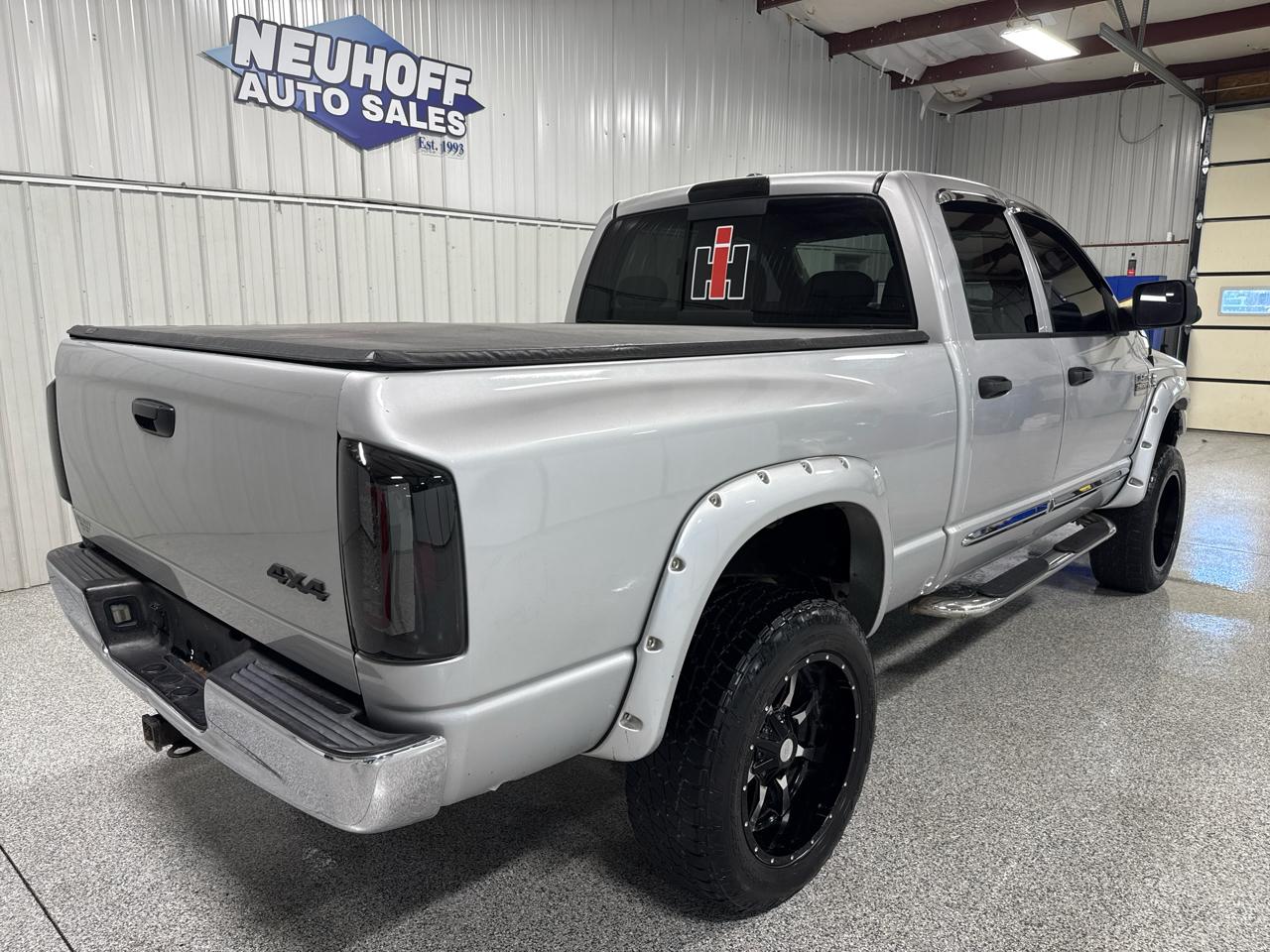 Dodge Ram 2500 4WD Quad Cab 140.5" SLT 2008