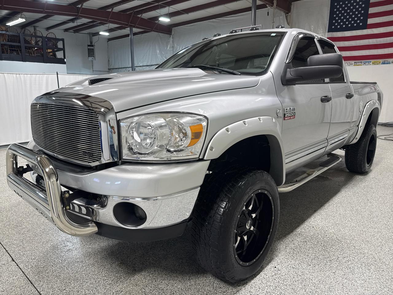 Dodge Ram 2500 4WD Quad Cab 140.5" SLT 2008