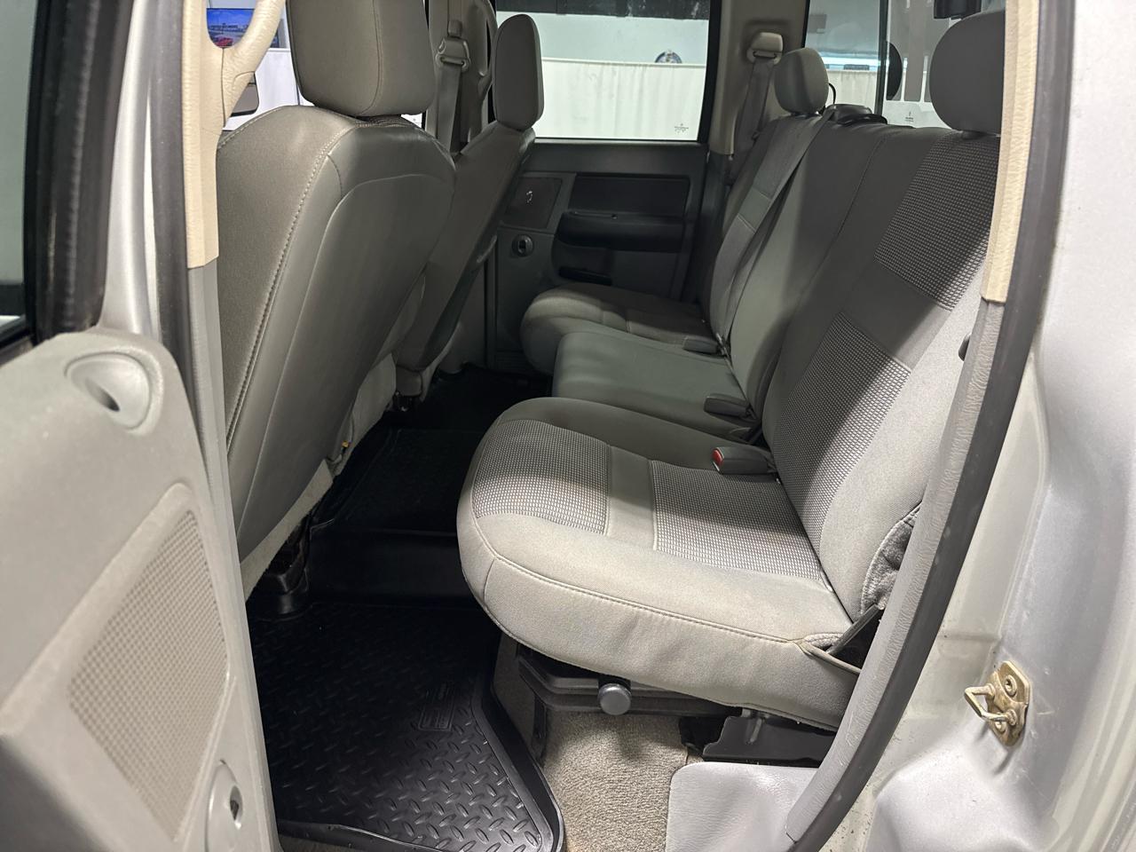 Dodge Ram 2500 4WD Quad Cab 140.5" SLT 2008