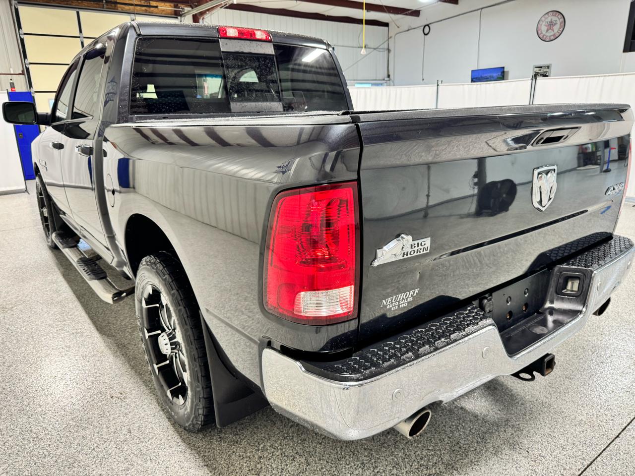 RAM 1500 Big Horn 4x4 Crew Cab 5'7" Box 2018