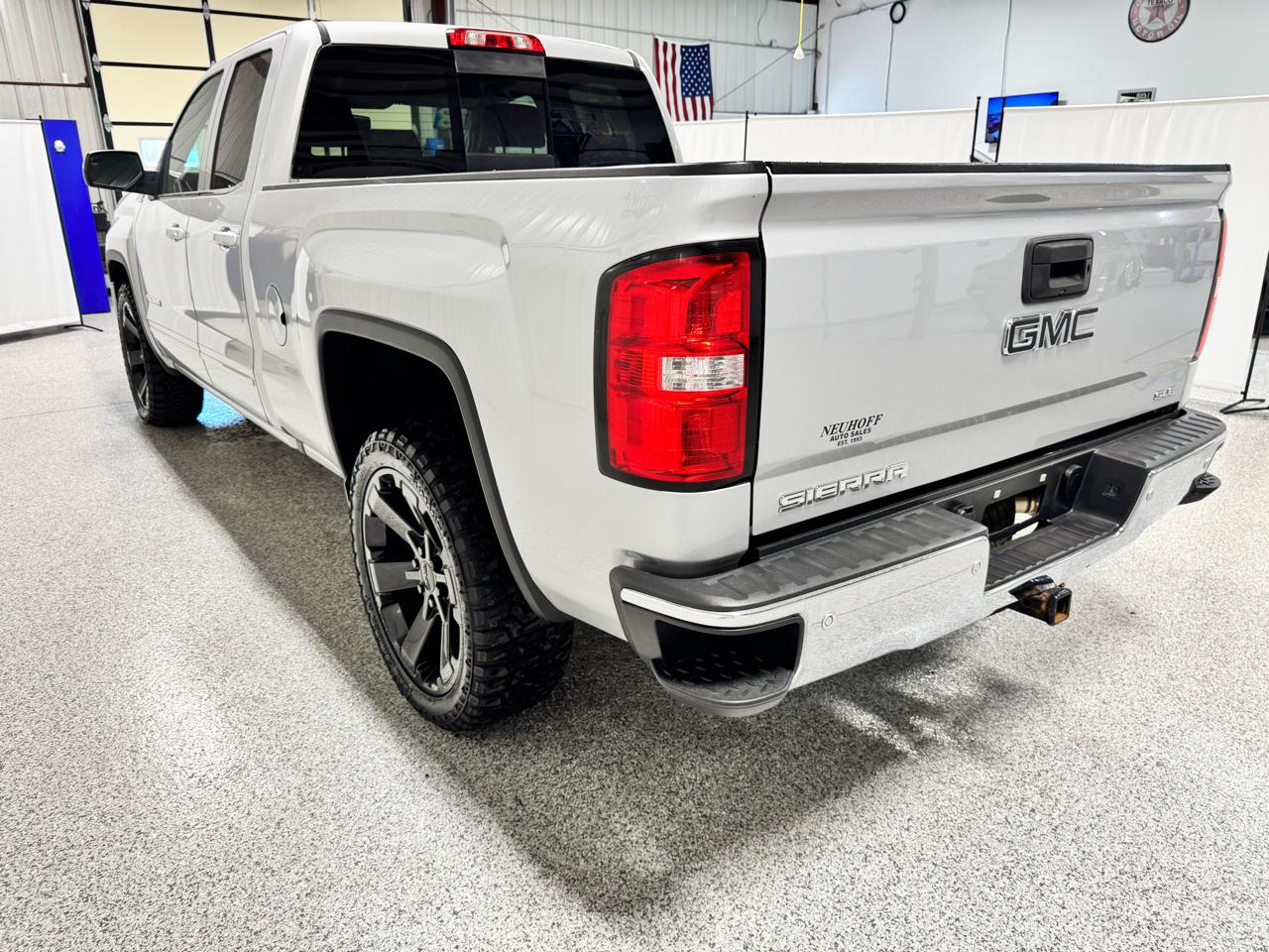 GMC Sierra 1500 4WD Double Cab 143.5" SLE 2018